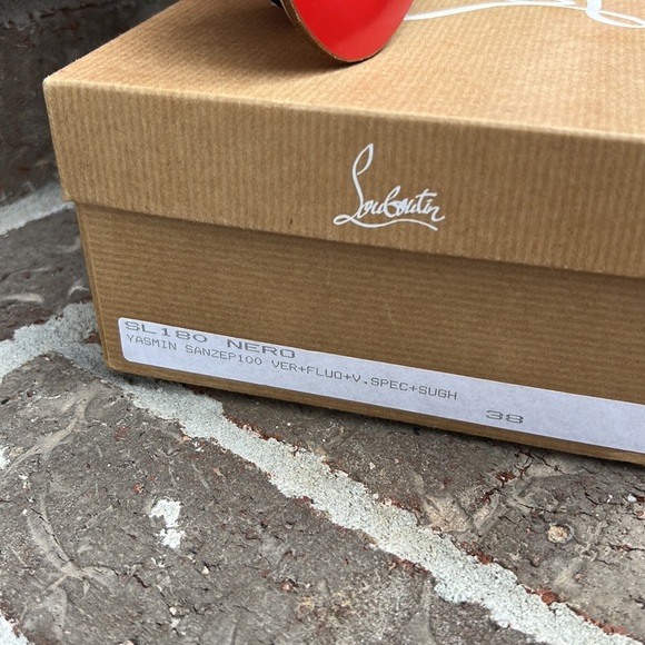 Christian Louboutin, Paris, pink wedge heels - Picture 6 of 8